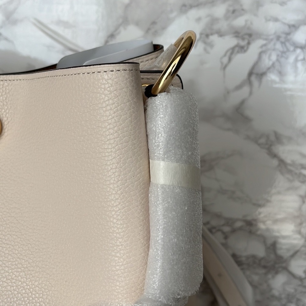 NWT ❇️Coach pebble leather Charlie bucket bag - Picture 5 of 12